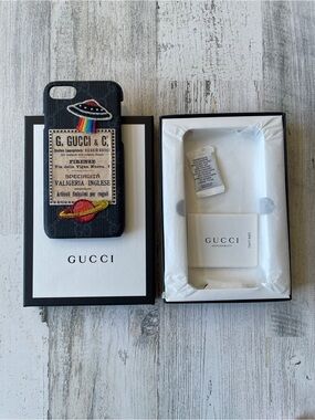 Gucci Black Embroidered UFO & Planet Patch GG IPhone 7/8/SE Case NEW